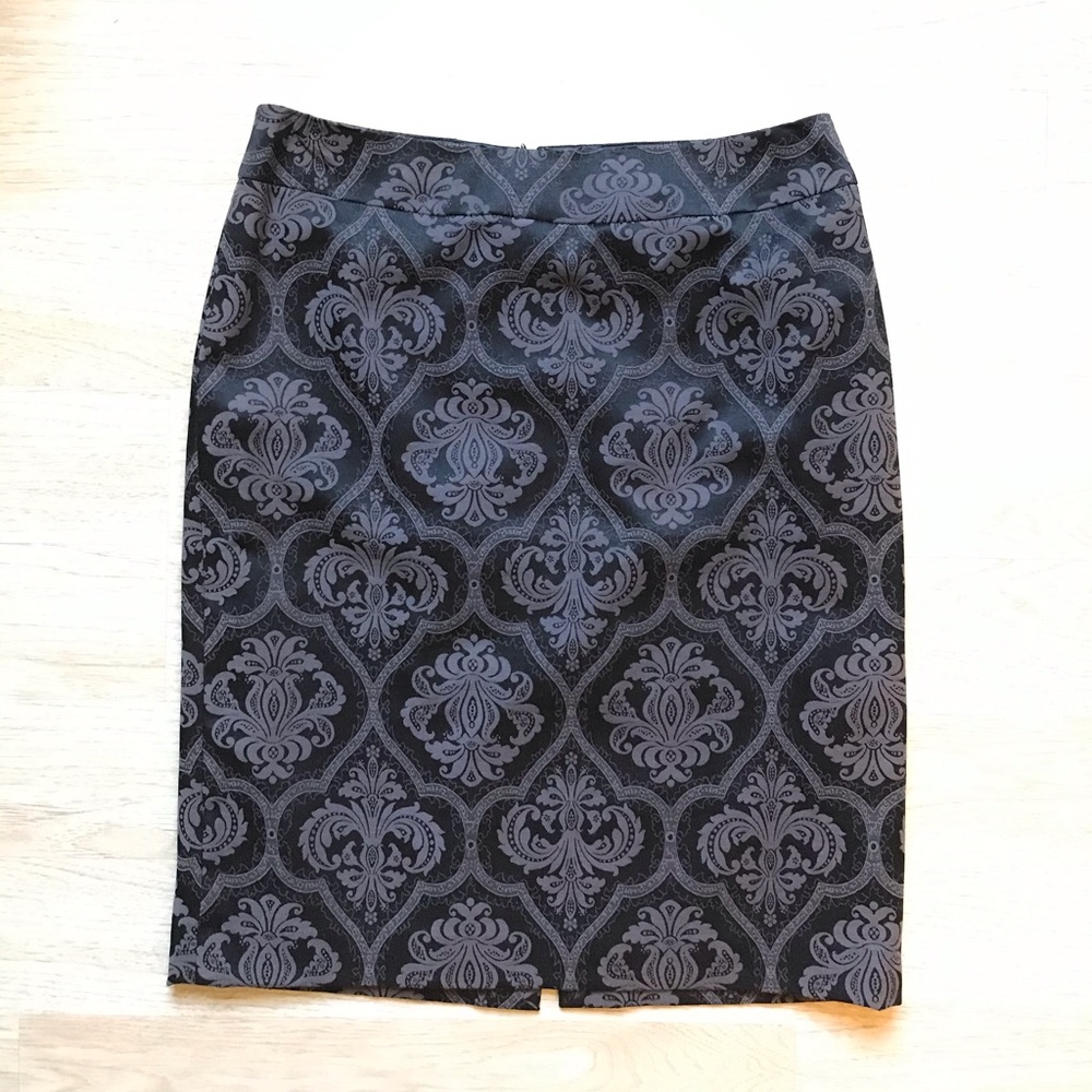 White House Black Market Pencil Skirt Size 4